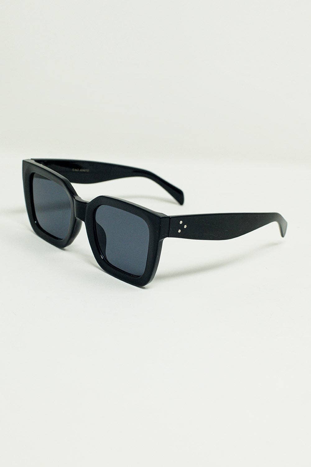 Square Sunglasses - Sono Chic