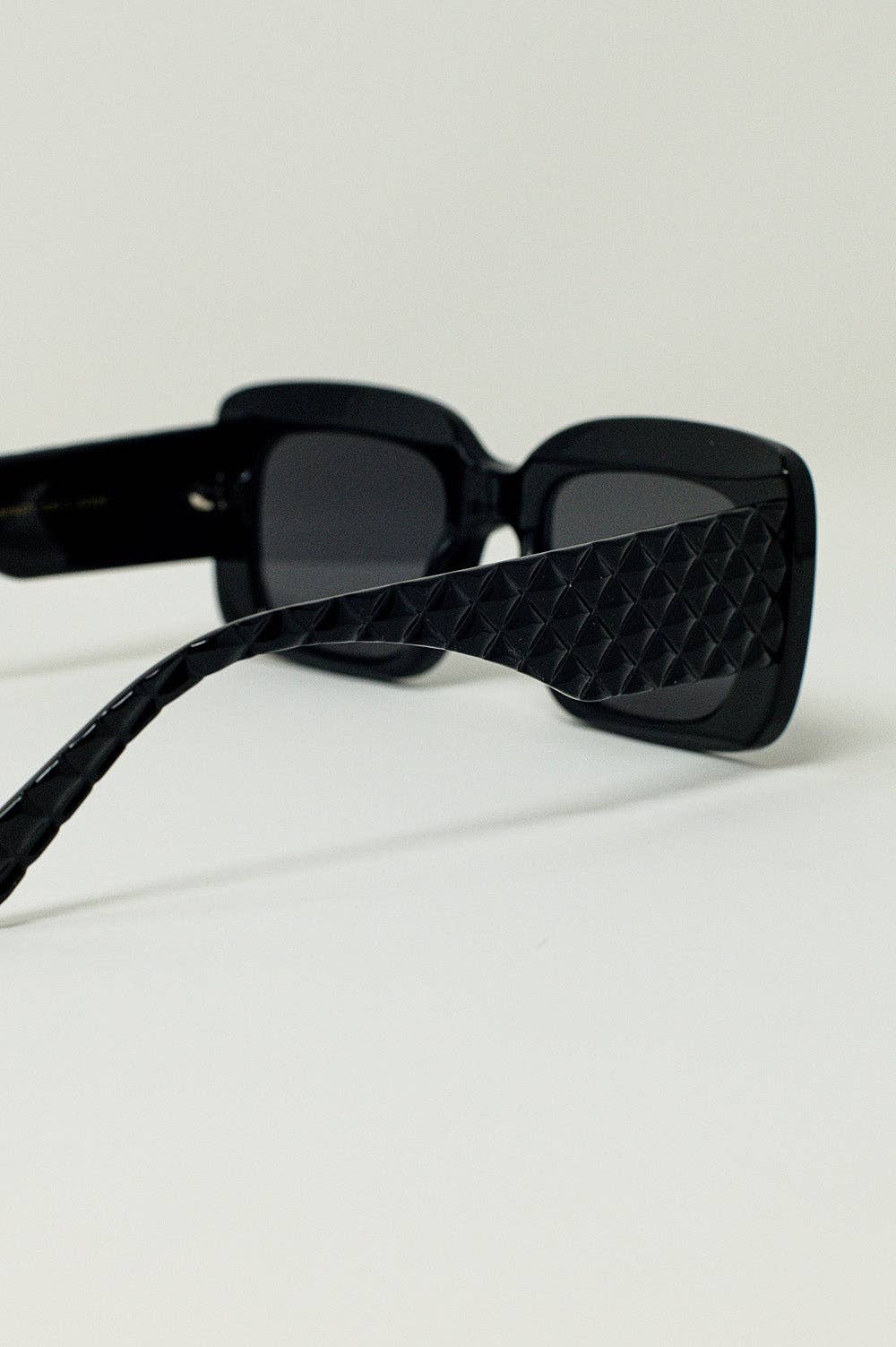 Oversized Oval Sunglasses - Sono Chic
