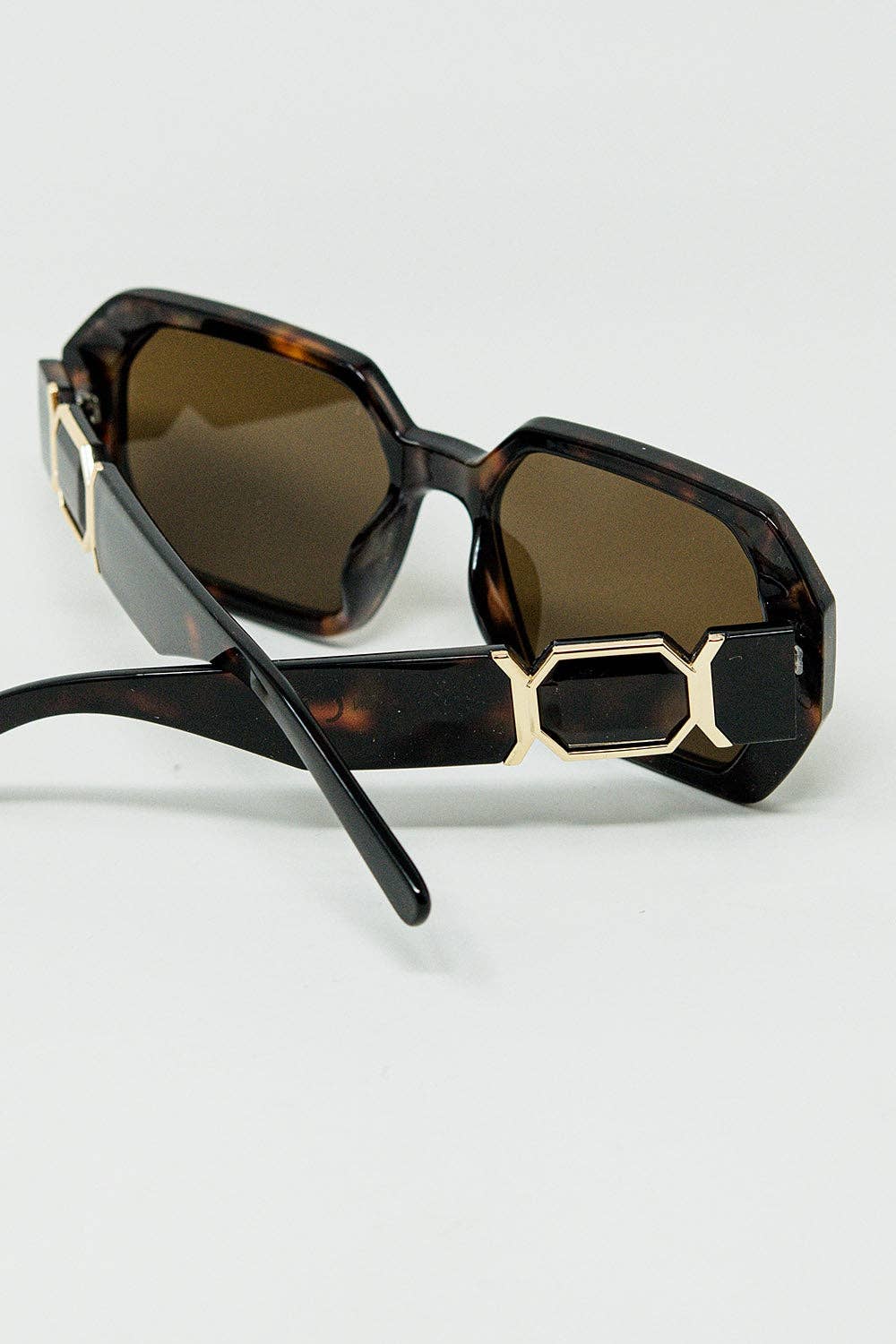 Diamond - Shape Sunglasses - Sono Chic